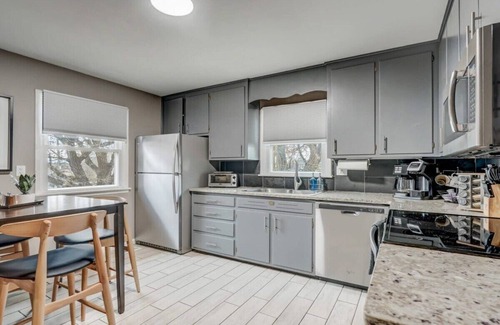 West Colorado Springs House | Blackstone Trails! Downtown w BBQ & Fire Pit!