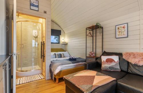 Lampeter Apartment | Blaenplwyf Shire Pods