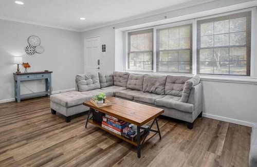 St. Louis House | Blair's South City House - Long Stays Welcome