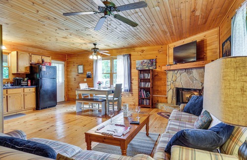 Blairsville Cabin | Blairsville Cabin w/Fire Pit & Grill!