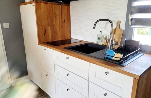 Le Croisic Apartment | Blanc-bleu: ocean and amenities