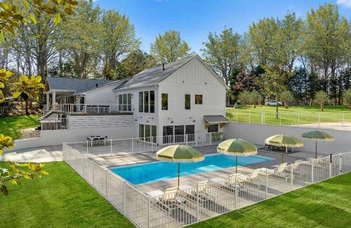 Mayhew House | Blanca Bay on Brawley