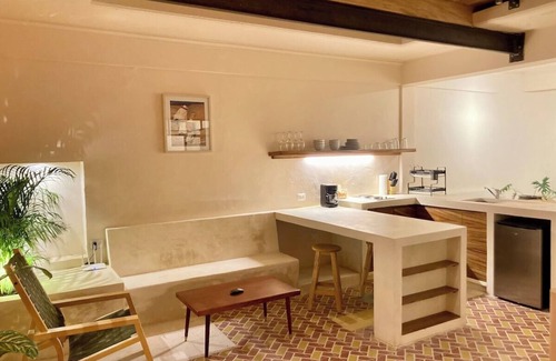 Ruta Independencia Apartment | Blanco. Diseno, ubicacion y confort AC