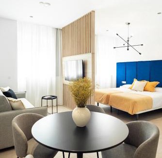 Aiora Apartment | Blanq Marina Suites