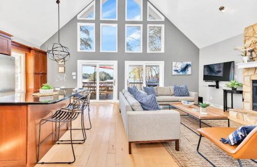 Mayhew House | Blarney Bay