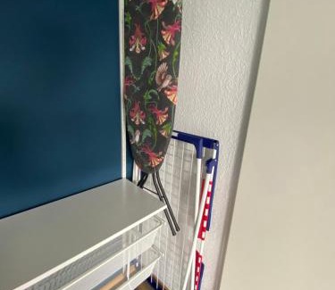Hochheide Apartment | Blaue Lagune 2,5 Zimmer Balkon smartTV Küche WiFi