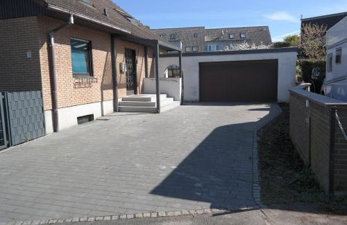 Rhein-Erft-Kreis District Apartment | Blauer Stein 07 Haus