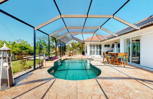 Bell Villa House | Blazing Sunshine