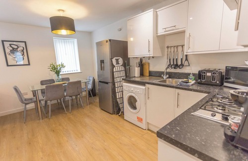 Kidlington Apartment | Blenheim Suite Apartment - 2 Bed 2nd Floor Apt.