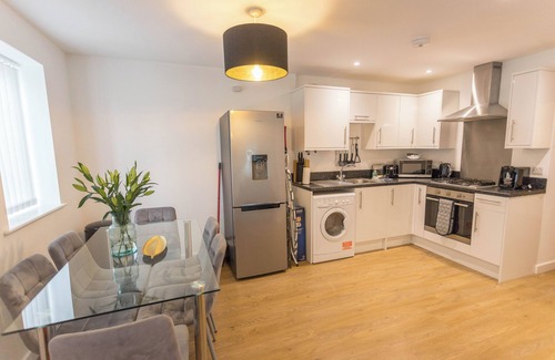 Kidlington Apartment | Blenheim Suite Apartment - 2 Bed 2nd Floor Apt.