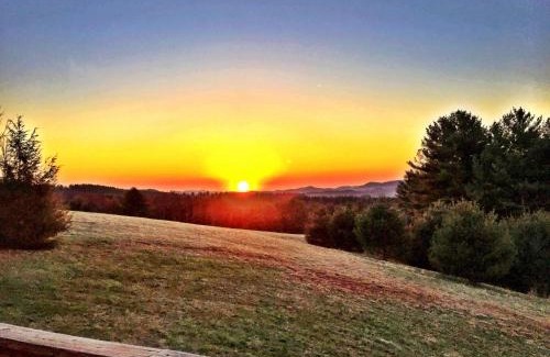 Fleetwood House | Blessed Sunset Getaway