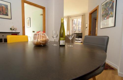 Historic Center Apartment | Bleu Mésange - 2 Bedrooms and 2 Bathrooms