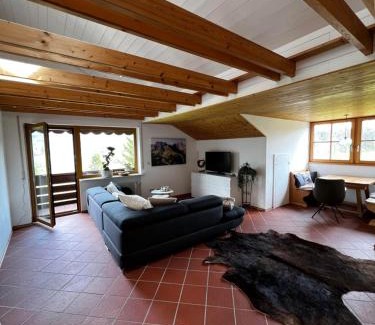 Stein House | Blick Falkenstein