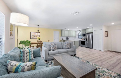 Sanibel Condo | BLIND PASS D101 -Sanibel Condo Short Walk to Beach