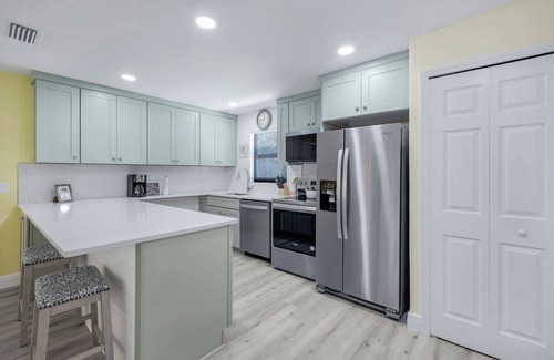 Sanibel Condo | BLIND PASS D101 -Sanibel Condo Short Walk to Beach