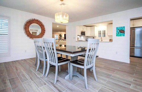 Sanibel House | Blind Pass G105 - 4 Bedroom/3 Bathroom. Sleeps 10!
