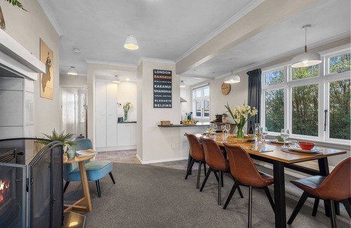 Blenheim House | Bliss on Barratt - Blenheim Holiday Home