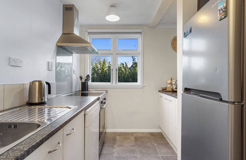 Blenheim House | Bliss on Barratt - Blenheim Holiday Home