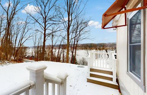 Town of Jerusalem House | Bliss on the Bluff