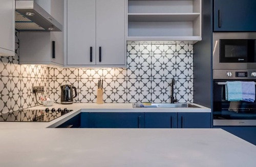 Belfast City Centre Apartment | Bliss Stay Belfast: University Street - LUXURY apartment