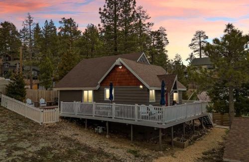 Boulder Bay House | Blissful Bay Cabin