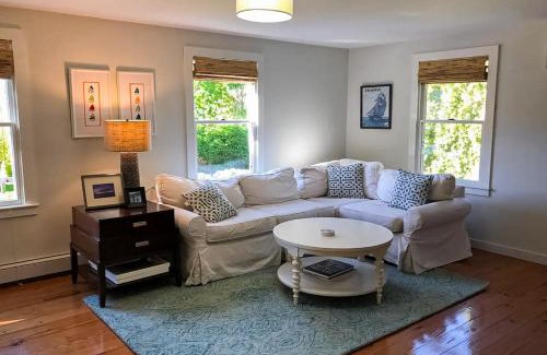 Oak Bluffs House | Blissful Island Haven