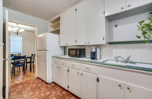 Uptown Condo | Blissful Stay in Alamo Heights