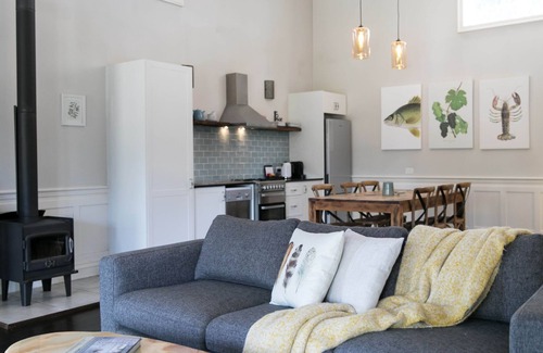 Belford House | Block Eight Estate Vineyard View Villa