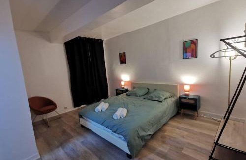 Sens Apartment | Bloody Mary