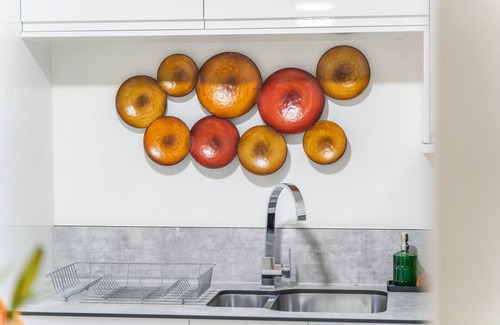 Smethwick Apartment | Bloom Court -Sleeps 4 -Free Parking with Workstation & High-Speed WiFi