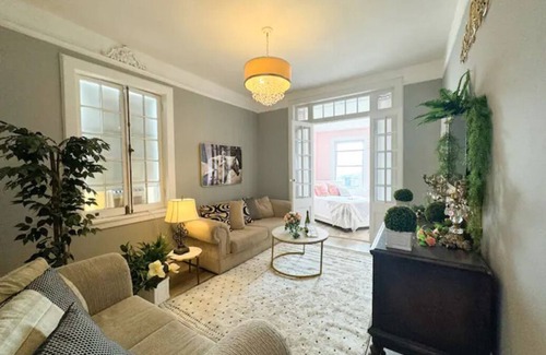 Union City Apartment | Bloom-Inspired 3-Bedroom Retreat in Union City – Your Dream NYC Escape!
