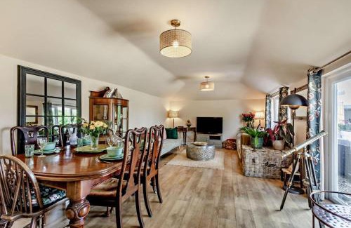 Thistley Green House | Blossom Cottage