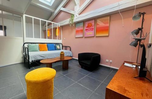 Republique - Tolstoi Apartment | Blossum - appartement 6 personnes - check in h24 - wifi