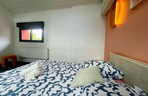 Republique - Tolstoi Apartment | Blossum - appartement 6 personnes - check in h24 - wifi