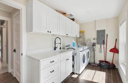 East Naples House | Blue Banyan Boathouse