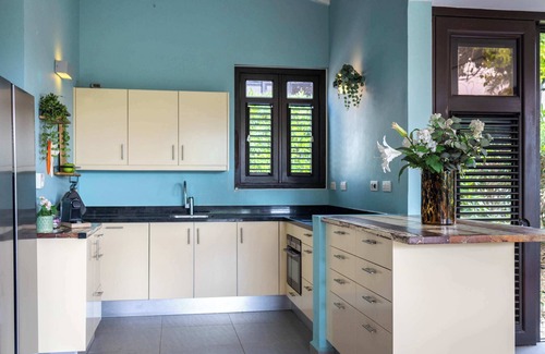 Sint Michiel Apartment | Blue Bay's Tropical Escape
