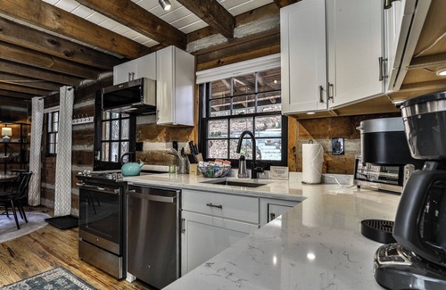 Big Canoe Cabin | Blue Bird Day - Big Canoe GA