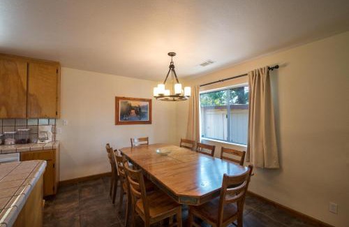 Oakhurst House | Blue Bird Ranch