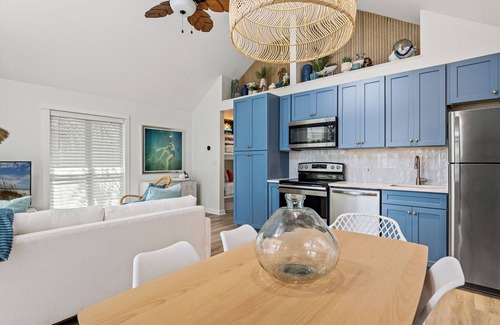 Crystal Shores Condo | Blue Bungalow 7A/B-Luxury Beach Cottage-Destin