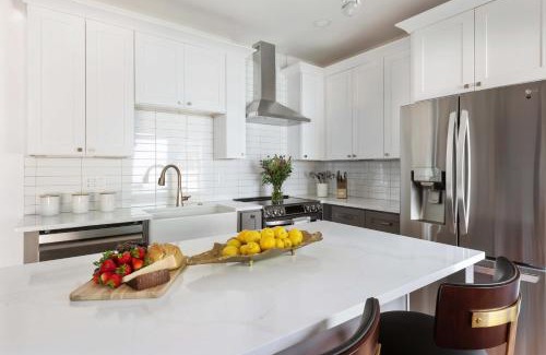 East Atlanta Apartment | Blue Burrow