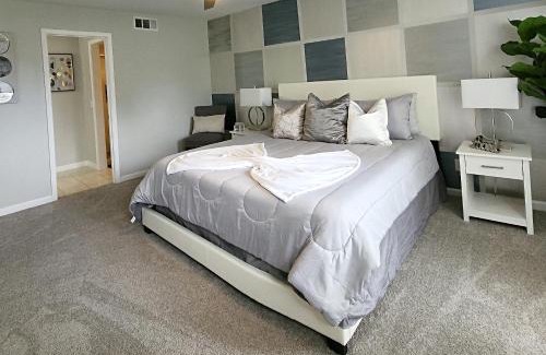 Upper Grand Lagoon House | Blue By The Bay