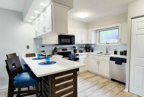 Upper Grand Lagoon House | Blue By The Bay
