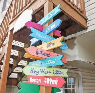 Chincoteague House | Blue Chair Bay - Waterfront townhome with Fishing pier!