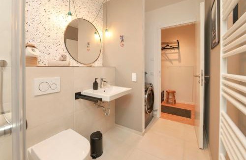 Schoenefeld Apartment | Blue Chili 33 - Modernes & gemütliches Business Apartment am Airport BER