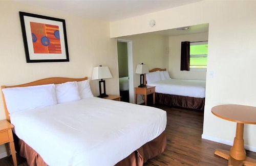 Brookings Hotel | Blue Coast Inn & Suites