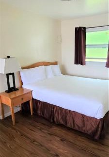 Brookings Hotel | Blue Coast Inn & Suites