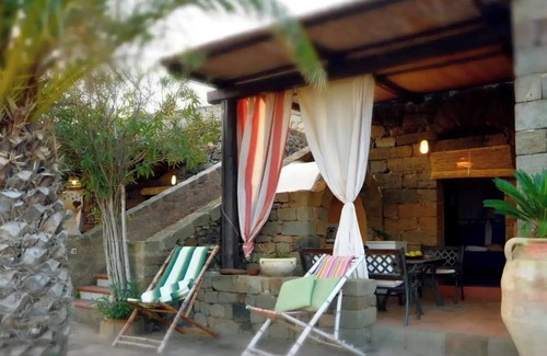 Pantelleria House | Blue Dammuso
