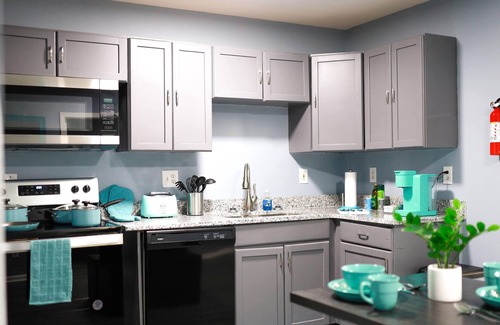 Jonesboro House | Blue Diamond 3-bedroom Home. Free Parking!