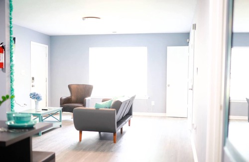 Jonesboro House | Blue Diamond 3-bedroom Home. Free Parking!