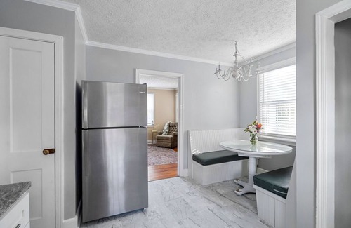 Aiken Cottage | Blue Door Cottage: Downtown charm & convenience, dog-friendly large fenced yard
